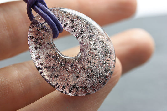 Ascheschmuck Kette Tropfen violett schwarz Asche - Andenken an verstorbenes Haustier - Urne - Glas