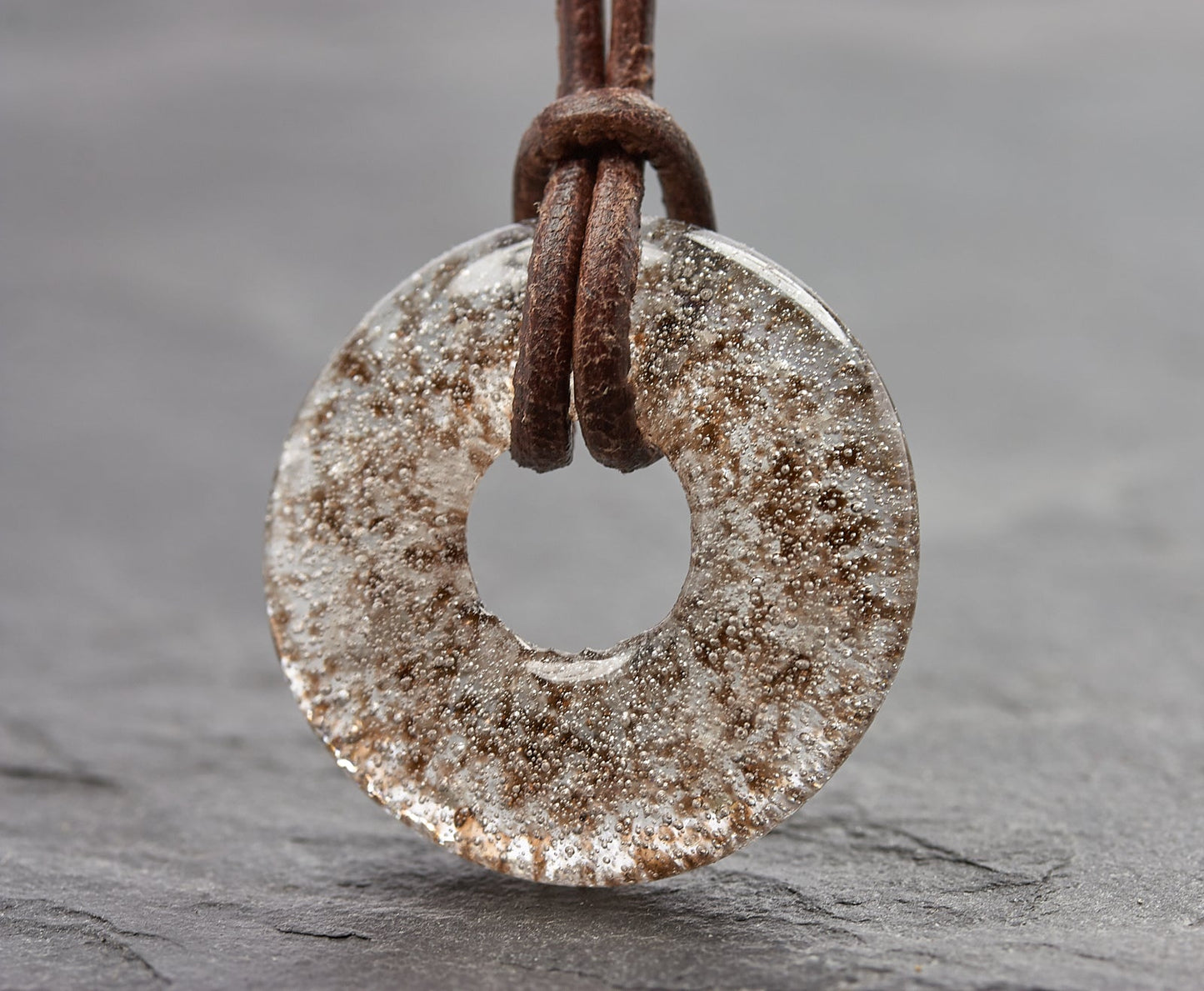 Gedenkschmuck Kette Circle braun Asche - Andenken an verstorbenes Haustier - Urne - Glas